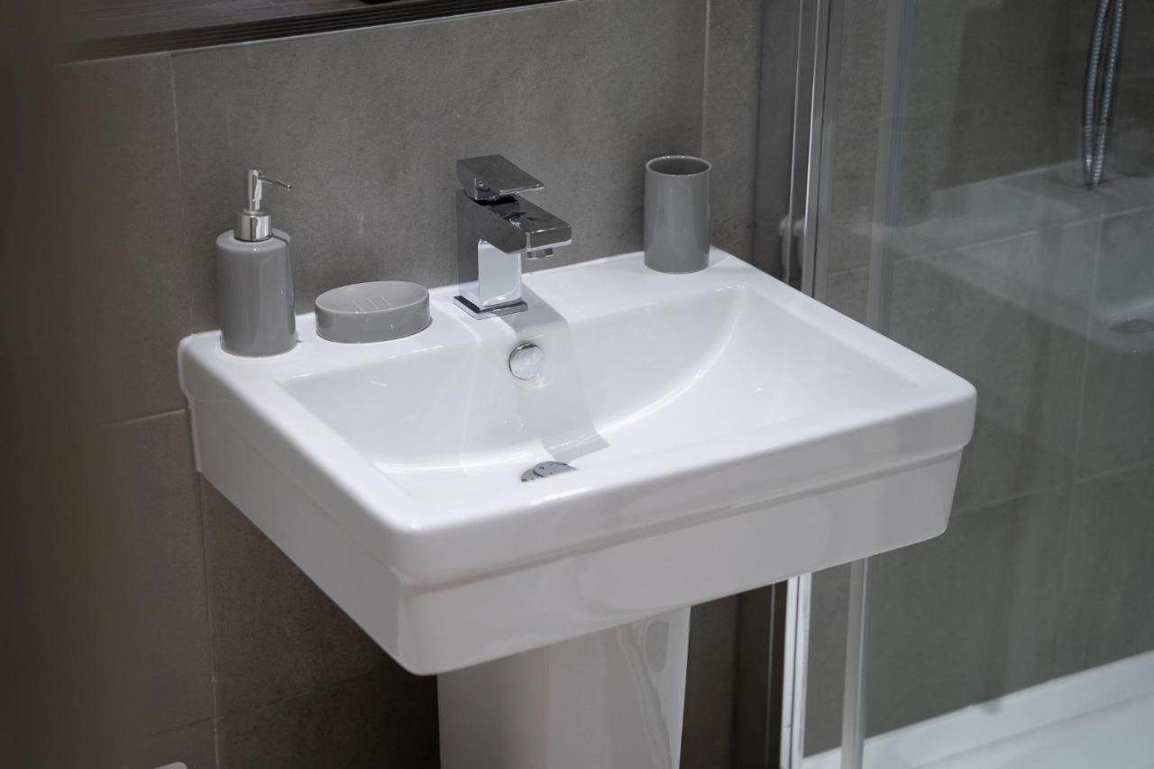 Modern 1-Bed Apartment - City Centre - Free Wi-Fi - New - Manchester Exteriör bild